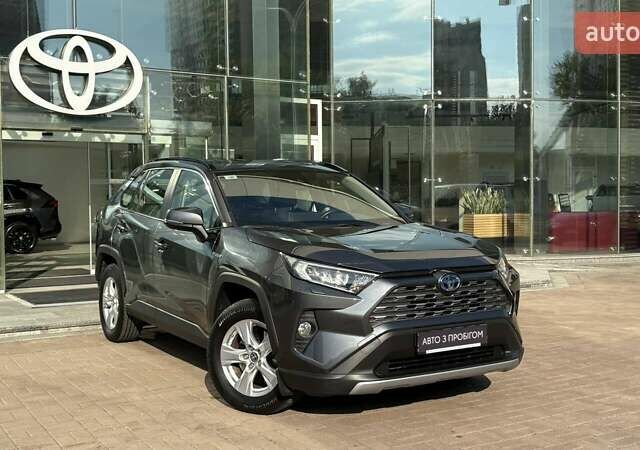 Сірий Тойота РАВ 4, об'ємом двигуна 2.5 л та пробігом 60 тис. км за 31484 $, фото 17 на Automoto.ua