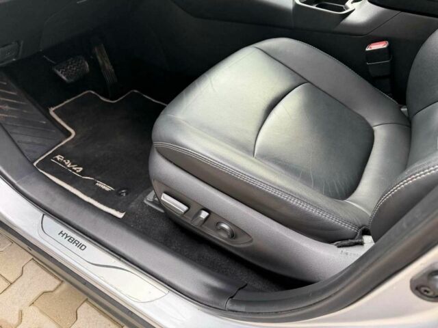 Серый Тойота РАВ 4, объемом двигателя 2.5 л и пробегом 86 тыс. км за 24300 $, фото 18 на Automoto.ua