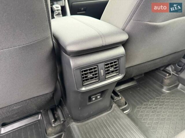 Сірий Тойота РАВ 4, об'ємом двигуна 2.49 л та пробігом 88 тис. км за 28500 $, фото 41 на Automoto.ua