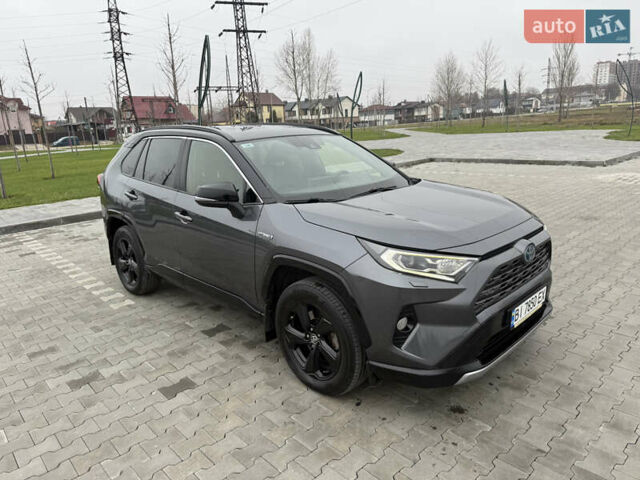 Серый Тойота РАВ 4, объемом двигателя 2.49 л и пробегом 195 тыс. км за 28850 $, фото 1 на Automoto.ua