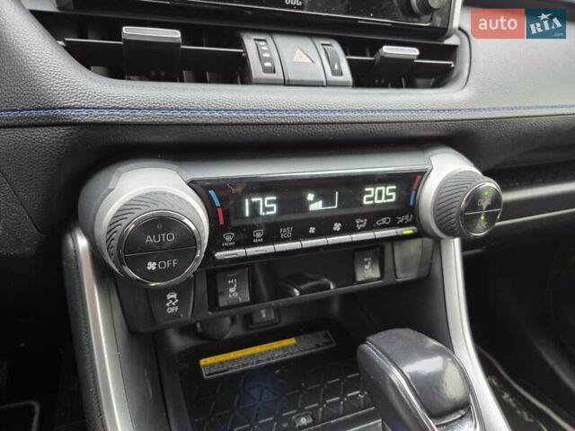 Серый Тойота РАВ 4, объемом двигателя 2.5 л и пробегом 55 тыс. км за 36900 $, фото 34 на Automoto.ua