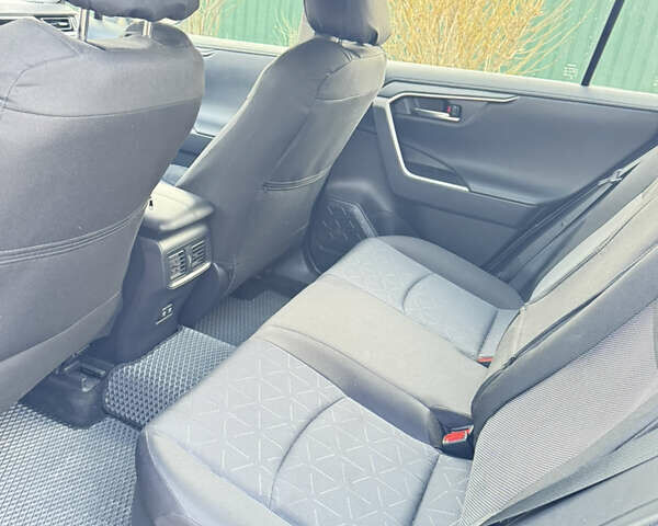 Сірий Тойота РАВ 4, об'ємом двигуна 2.49 л та пробігом 85 тис. км за 31500 $, фото 11 на Automoto.ua