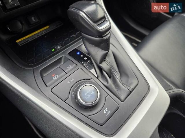 Серый Тойота РАВ 4, объемом двигателя 2.5 л и пробегом 55 тыс. км за 36900 $, фото 35 на Automoto.ua