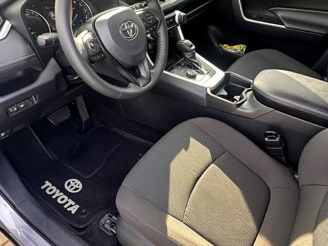 Сірий Тойота РАВ 4, об'ємом двигуна 2.5 л та пробігом 128 тис. км за 28500 $, фото 4 на Automoto.ua