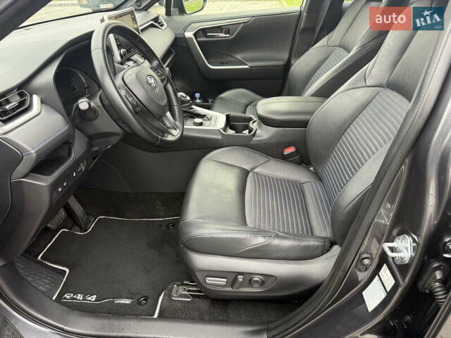 Серый Тойота РАВ 4, объемом двигателя 2.49 л и пробегом 195 тыс. км за 28850 $, фото 13 на Automoto.ua