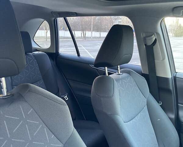 Серый Тойота РАВ 4, объемом двигателя 2.5 л и пробегом 43 тыс. км за 28900 $, фото 4 на Automoto.ua