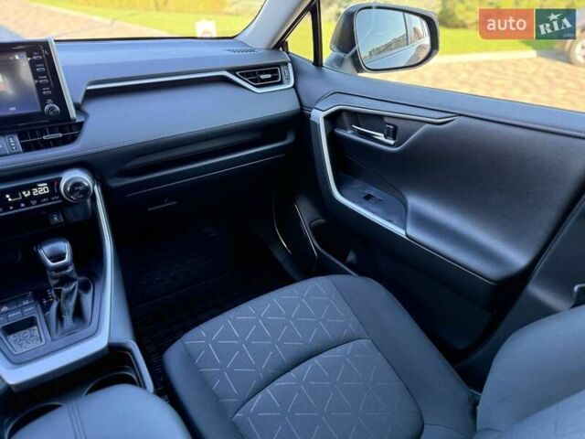 Серый Тойота РАВ 4, объемом двигателя 1.99 л и пробегом 67 тыс. км за 26900 $, фото 23 на Automoto.ua