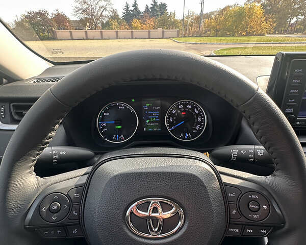 Серый Тойота РАВ 4, объемом двигателя 2.49 л и пробегом 128 тыс. км за 28500 $, фото 3 на Automoto.ua