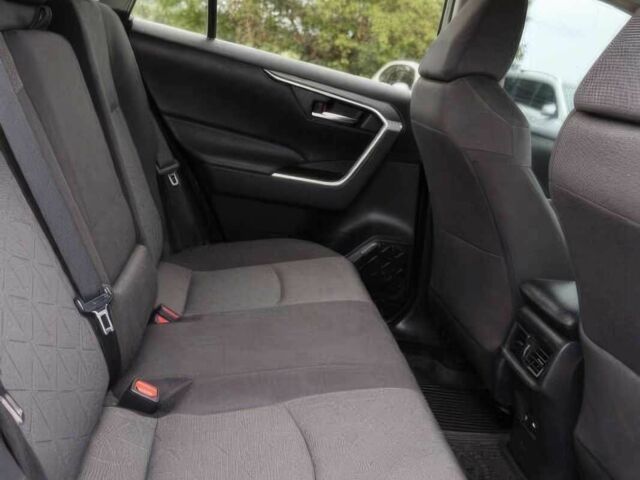 Сірий Тойота РАВ 4, об'ємом двигуна 2.5 л та пробігом 10 тис. км за 11300 $, фото 9 на Automoto.ua