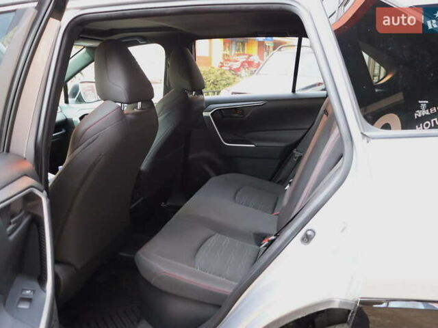 Серый Тойота РАВ 4, объемом двигателя 2.5 л и пробегом 50 тыс. км за 38900 $, фото 32 на Automoto.ua