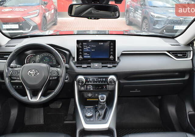 Тойота РАВ 4 2021 в Житомире на Automoto.ua Серый Тойота РАВ 4, объемом двигателя 1.99 л и пробегом 169 тыс. км за 28500 $, фото 7 на Automoto.ua