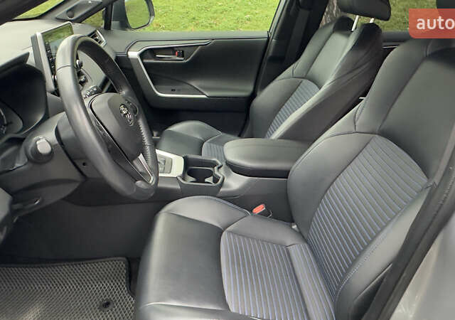 Сірий Тойота РАВ 4, об'ємом двигуна 2.49 л та пробігом 81 тис. км за 38000 $, фото 11 на Automoto.ua