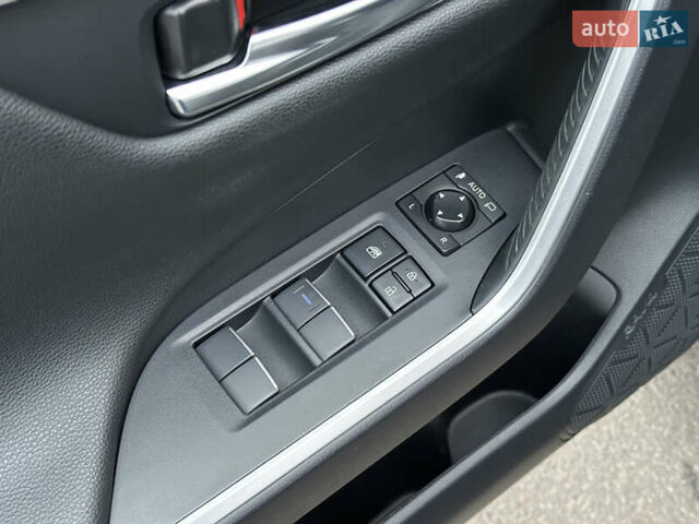 Серый Тойота РАВ 4, объемом двигателя 1.99 л и пробегом 48 тыс. км за 33500 $, фото 26 на Automoto.ua