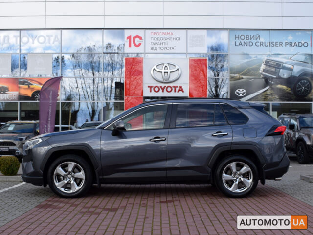 Тойота РАВ 4 2021 в Житомире на Automoto.ua Серый Тойота РАВ 4, объемом двигателя 2 л и пробегом 170 тыс. км за 28500 $, фото 2 на Automoto.ua