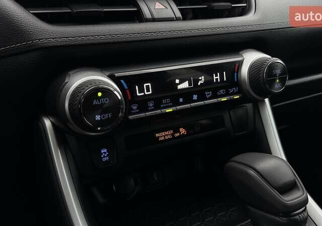 Серый Тойота РАВ 4, объемом двигателя 2.49 л и пробегом 63 тыс. км за 30999 $, фото 27 на Automoto.ua