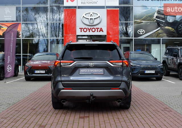 Тойота РАВ 4 2021 в Житомире на Automoto.ua Серый Тойота РАВ 4, объемом двигателя 1.99 л и пробегом 169 тыс. км за 28500 $, фото 3 на Automoto.ua