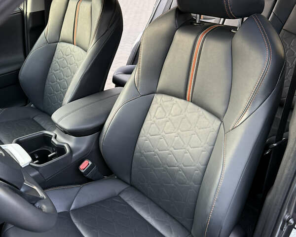 Серый Тойота РАВ 4, объемом двигателя 2.49 л и пробегом 72 тыс. км за 35500 $, фото 4 на Automoto.ua