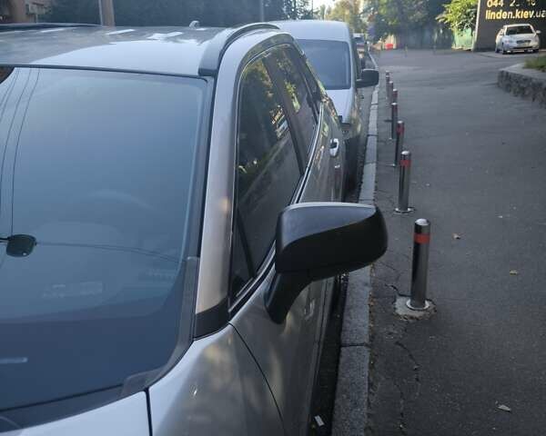 Серый Тойота РАВ 4, объемом двигателя 2.49 л и пробегом 223 тыс. км за 22000 $, фото 5 на Automoto.ua