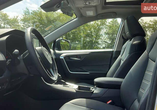 Серый Тойота РАВ 4, объемом двигателя 2.49 л и пробегом 48 тыс. км за 14900 $, фото 6 на Automoto.ua