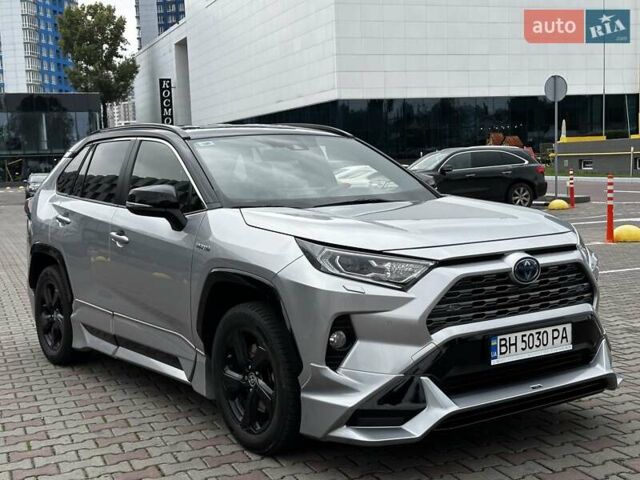 Сірий Тойота РАВ 4, об'ємом двигуна 2.49 л та пробігом 186 тис. км за 34500 $, фото 1 на Automoto.ua