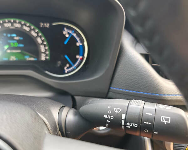 Тойота РАВ 4 2021 в Киеве на Automoto.ua Серый Тойота РАВ 4, объемом двигателя 2.49 л и пробегом 53 тыс. км за 37999 $, фото 27 на Automoto.ua