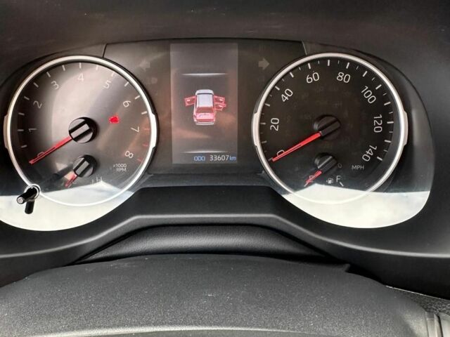 Серый Тойота РАВ 4, объемом двигателя 2 л и пробегом 33 тыс. км за 28000 $, фото 9 на Automoto.ua