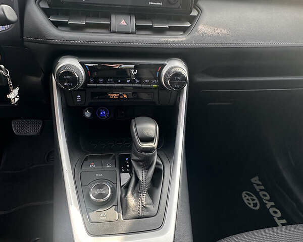 Серый Тойота РАВ 4, объемом двигателя 2.49 л и пробегом 128 тыс. км за 28500 $, фото 10 на Automoto.ua