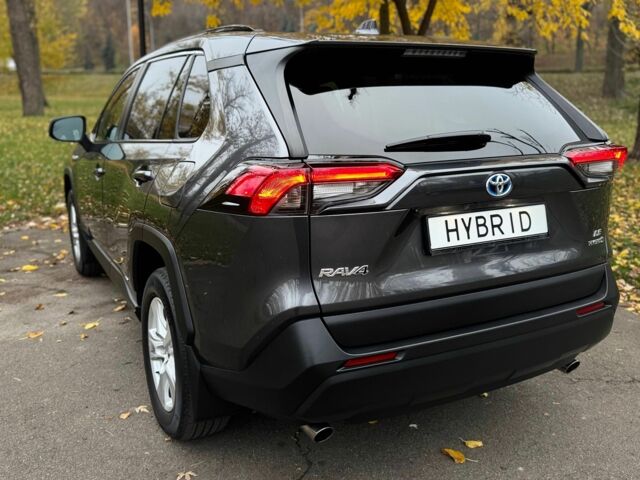 Серый Тойота РАВ 4, объемом двигателя 2.5 л и пробегом 63 тыс. км за 29500 $, фото 2 на Automoto.ua