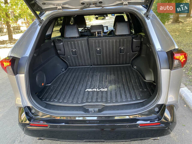 Серый Тойота РАВ 4, объемом двигателя 2.49 л и пробегом 64 тыс. км за 42000 $, фото 14 на Automoto.ua