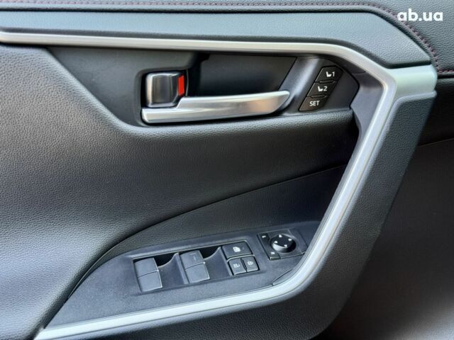 Сірий Тойота РАВ 4, об'ємом двигуна 2.5 л та пробігом 73 тис. км за 38900 $, фото 12 на Automoto.ua