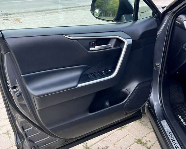 Серый Тойота РАВ 4, объемом двигателя 2.5 л и пробегом 149 тыс. км за 28500 $, фото 11 на Automoto.ua