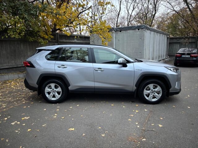 Серый Тойота РАВ 4, объемом двигателя 2.5 л и пробегом 18 тыс. км за 32990 $, фото 3 на Automoto.ua