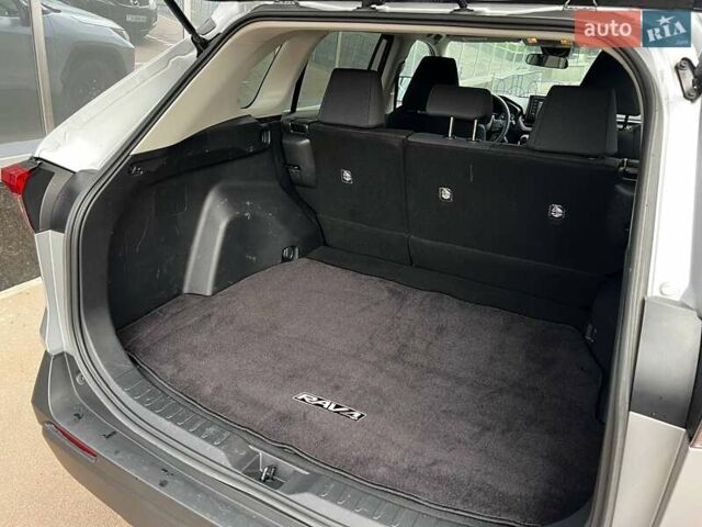 Серый Тойота РАВ 4, объемом двигателя 2.5 л и пробегом 223 тыс. км за 21900 $, фото 26 на Automoto.ua