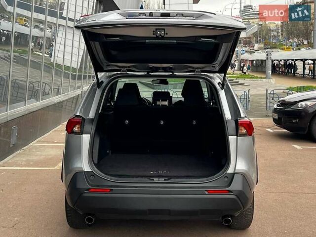 Серый Тойота РАВ 4, объемом двигателя 2.5 л и пробегом 223 тыс. км за 21900 $, фото 27 на Automoto.ua