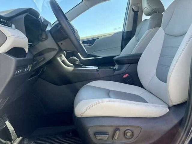 Серый Тойота РАВ 4, объемом двигателя 2.5 л и пробегом 37 тыс. км за 33000 $, фото 7 на Automoto.ua