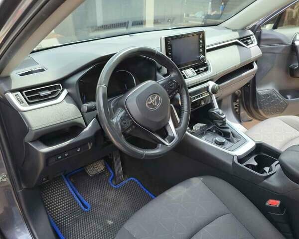 Серый Тойота РАВ 4, объемом двигателя 2.49 л и пробегом 90 тыс. км за 37000 $, фото 27 на Automoto.ua