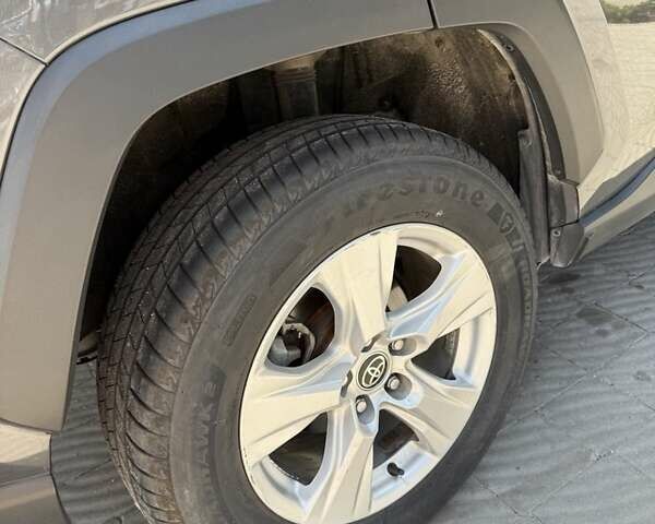 Серый Тойота РАВ 4, объемом двигателя 2.49 л и пробегом 109 тыс. км за 29000 $, фото 14 на Automoto.ua