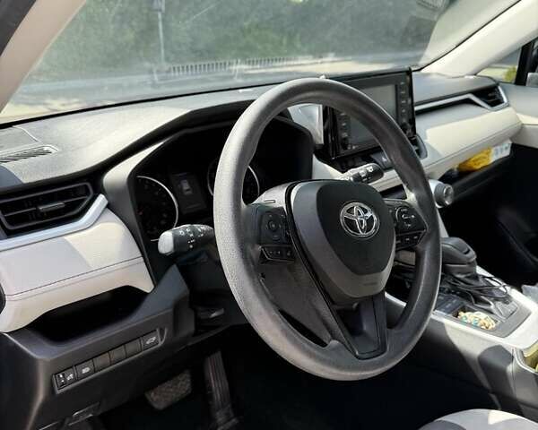 Серый Тойота РАВ 4, объемом двигателя 2.49 л и пробегом 109 тыс. км за 29000 $, фото 12 на Automoto.ua