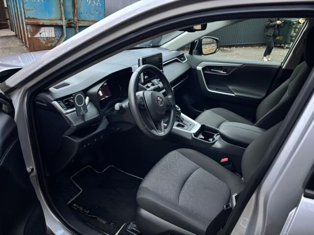 Серый Тойота РАВ 4, объемом двигателя 2.5 л и пробегом 18 тыс. км за 32990 $, фото 15 на Automoto.ua