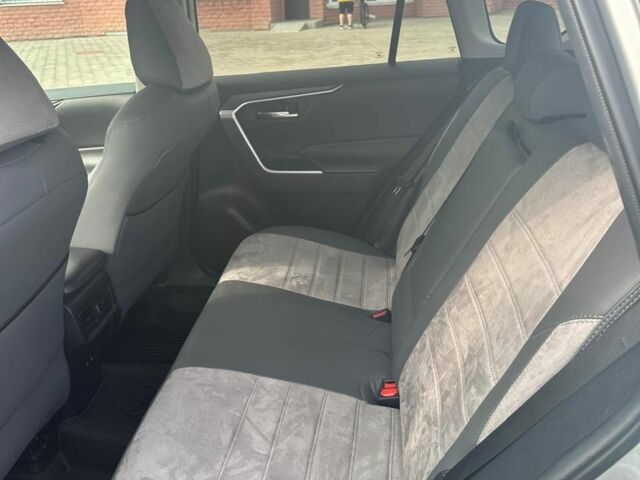 Серый Тойота РАВ 4, объемом двигателя 2 л и пробегом 33 тыс. км за 28000 $, фото 8 на Automoto.ua