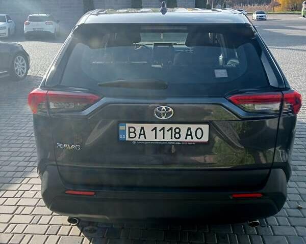 Серый Тойота РАВ 4, объемом двигателя 1.99 л и пробегом 30 тыс. км за 29000 $, фото 1 на Automoto.ua