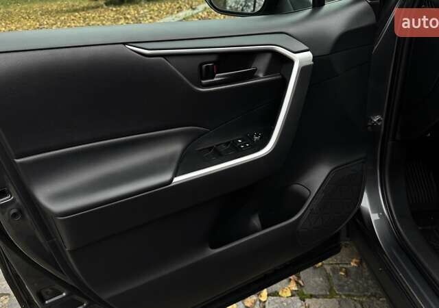 Серый Тойота РАВ 4, объемом двигателя 2.49 л и пробегом 63 тыс. км за 30999 $, фото 9 на Automoto.ua