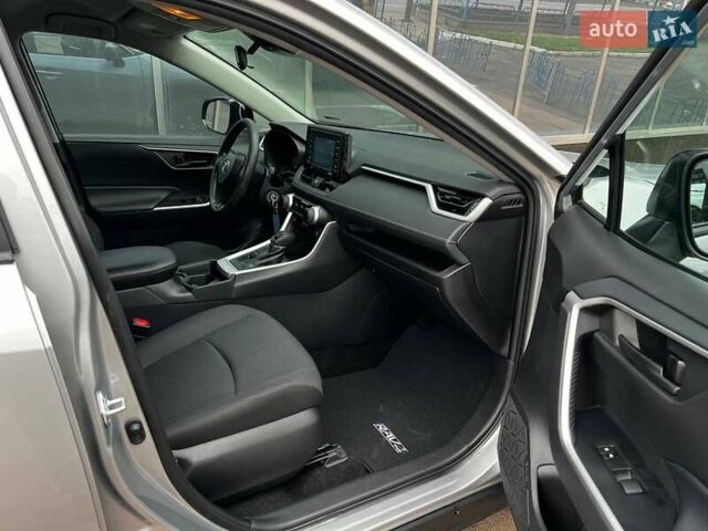 Серый Тойота РАВ 4, объемом двигателя 2.5 л и пробегом 223 тыс. км за 21900 $, фото 9 на Automoto.ua