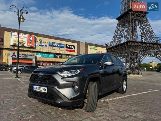 Серый Тойота РАВ 4, объемом двигателя 2.49 л и пробегом 61 тыс. км за 29900 $, фото 1 на Automoto.ua