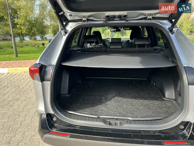 Тойота РАВ 4 2021 в Киеве на Automoto.ua Серый Тойота РАВ 4, объемом двигателя 2.49 л и пробегом 53 тыс. км за 37999 $, фото 11 на Automoto.ua