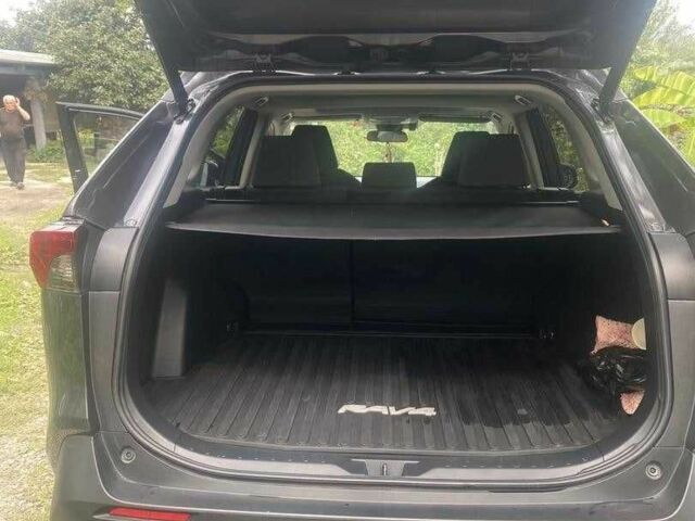 Сірий Тойота РАВ 4, об'ємом двигуна 2.5 л та пробігом 38 тис. км за 16100 $, фото 4 на Automoto.ua
