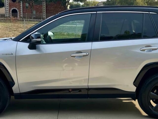 Серый Тойота РАВ 4, объемом двигателя 2.5 л и пробегом 21 тыс. км за 9000 $, фото 4 на Automoto.ua