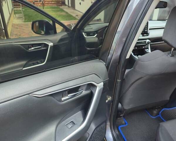 Серый Тойота РАВ 4, объемом двигателя 2.49 л и пробегом 90 тыс. км за 37000 $, фото 21 на Automoto.ua