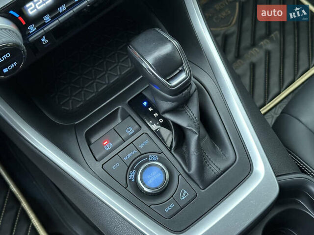 Серый Тойота РАВ 4, объемом двигателя 1.99 л и пробегом 48 тыс. км за 33500 $, фото 34 на Automoto.ua