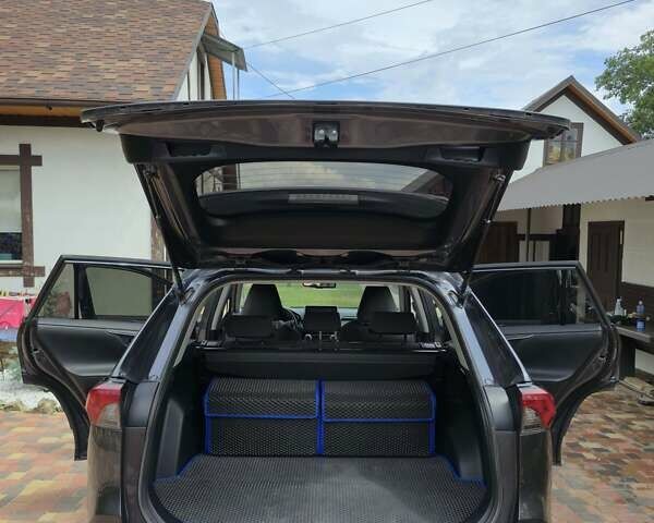 Серый Тойота РАВ 4, объемом двигателя 2.49 л и пробегом 90 тыс. км за 37000 $, фото 19 на Automoto.ua